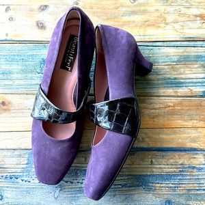 BeautiFeel Violet Heels with Glossy Black Accent